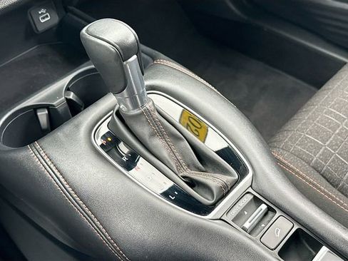 Used 2024 Honda HR-V Sport image 16