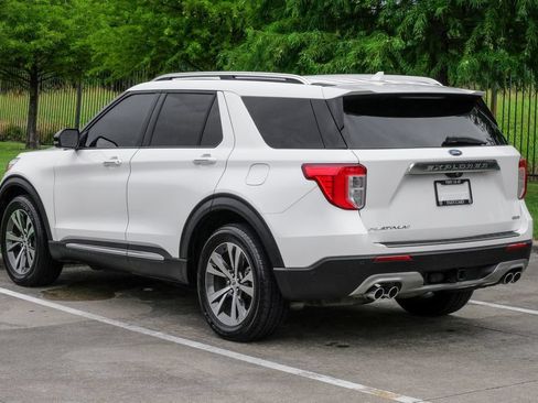 Used 2020 Ford Explorer Platinum w/ Premium Technology Package AWD/4WD image 16
