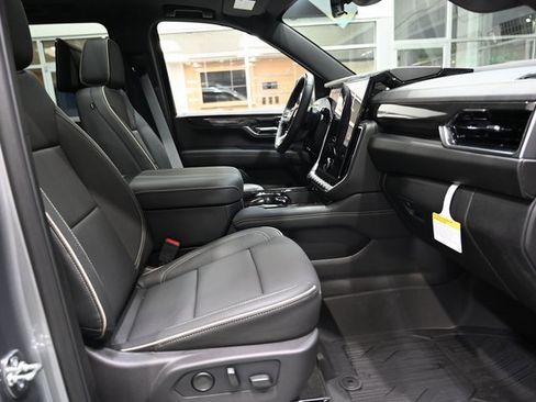 New 2026 GMC Yukon XL Elevation w/ Elevation Premium Package image 10