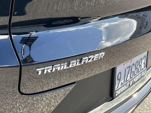 Used 2023 Chevrolet TrailBlazer ACTIV w/ Technology Package image 31