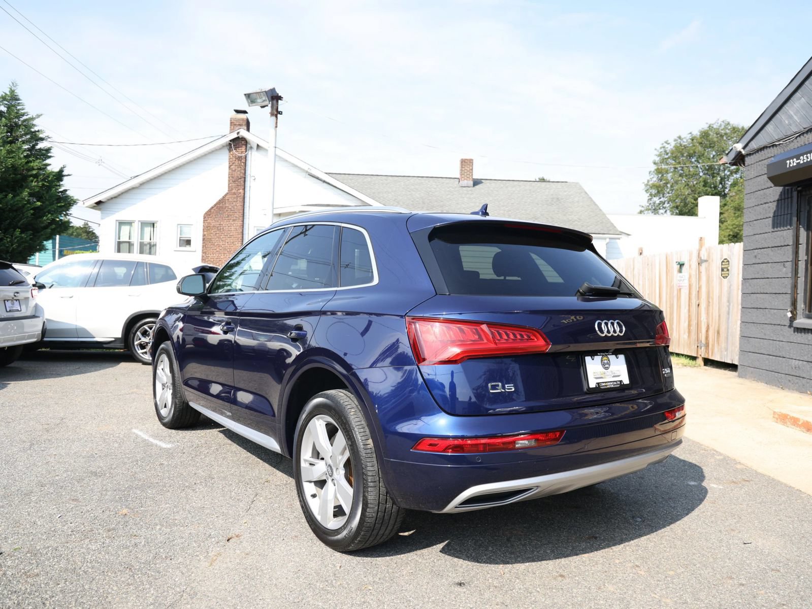Used 2018 Audi Q5 2.0T Premium Plus w/ Premium Plus Package AWD/4WD image 9