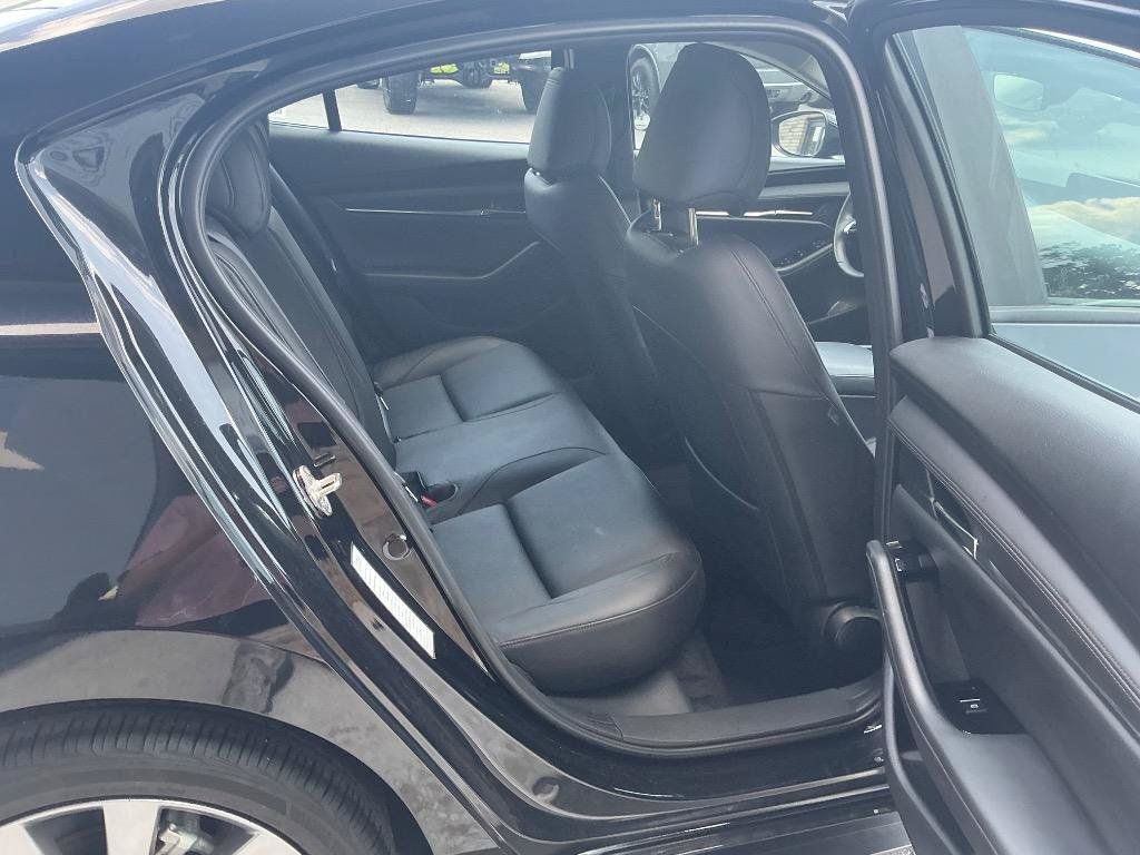 Used 2025 MAZDA MAZDA3 s FWD image 13