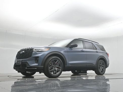 New 2026 Ford Explorer ST-Line image 47