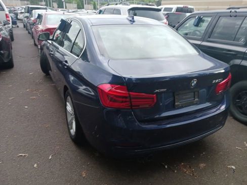 Used 2017 BMW 330i xDrive Sedan AWD/4WD image 3