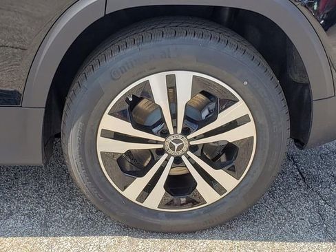 New 2026 Mercedes-Benz GLB 250 4MATIC image 33