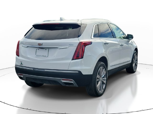 Used 2025 Cadillac XT5 Premium Luxury w/ Technology Package AWD/4WD image 4
