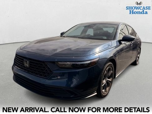 Used 2023 Honda Accord EX image 2