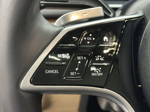 Used 2024 Mercedes-Benz GLE 450 GLE 450 image 27