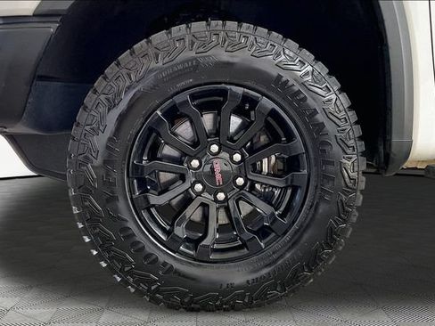 Used 2023 GMC Sierra 1500 AT4X AWD/4WD image 22
