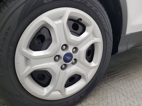 Used 2019 Ford Escape S image 31