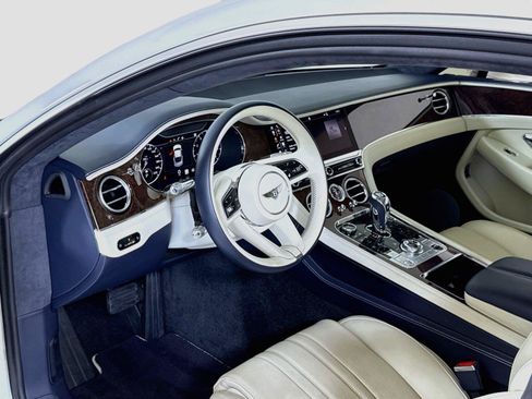 Used 2022 Bentley Continental GT AWD/4WD image 15