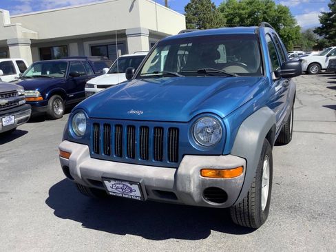 Used 2004 Jeep Liberty Sport w/ PWR Convenience Group AWD/4WD image 4