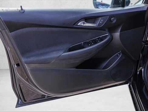 Used 2016 Chevrolet Cruze LT image 12