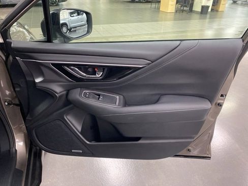 Used 2024 Subaru Outback Limited image 11