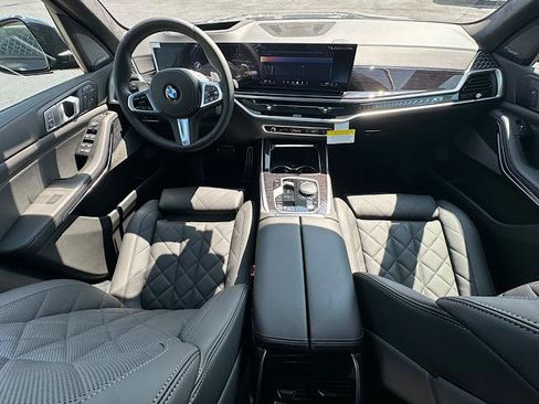 New 2027 BMW X7 xDrive40i w/ M Sport Package AWD/4WD image 7