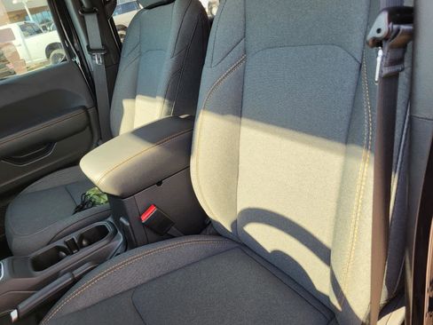 New 2025 Jeep Wrangler Sahara w/ Technology Group image 15