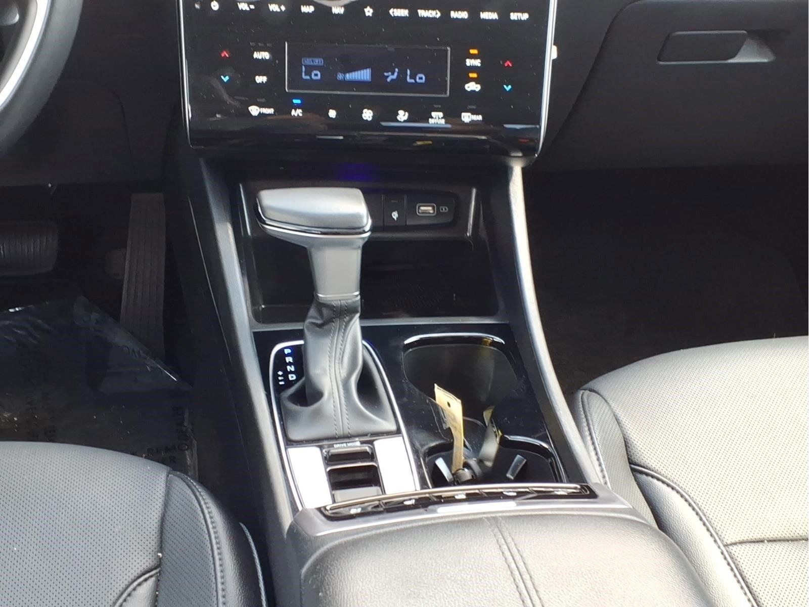 Used 2024 Hyundai Santa Cruz Limited AWD/4WD image 14