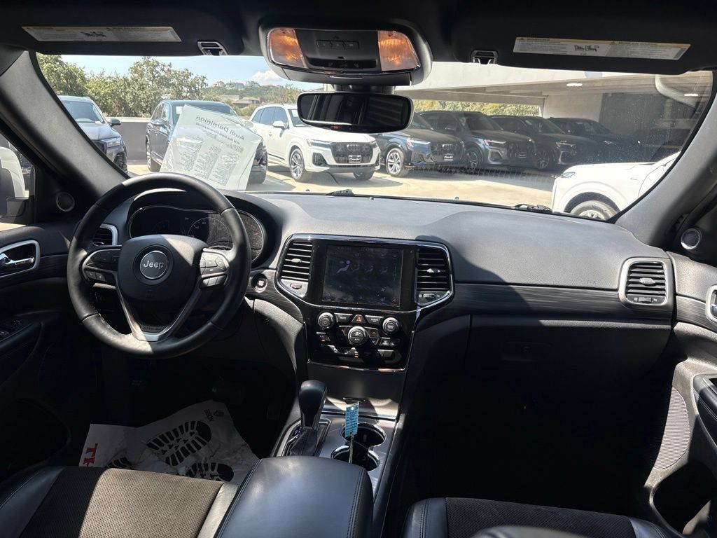 Used 2020 Jeep Grand Cherokee Altitude RWD image 18