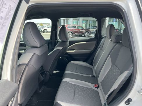 Used 2026 Subaru Forester AWD/4WD image 23