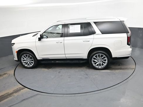 Used 2021 Cadillac Escalade Premium Luxury w/ Driver Assist Tech Package image 29