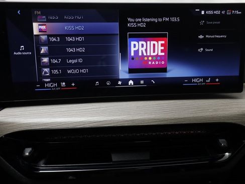 Certified 2025 BMW 430i xDrive Convertible image 8