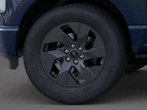 New 2025 Ford F150 Lightning Flash AWD/4WD image 19