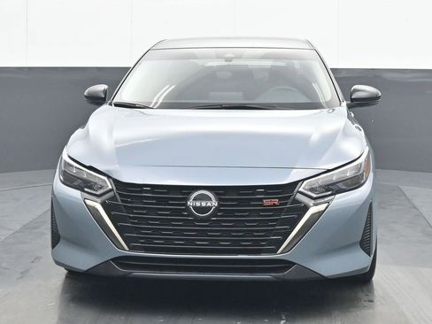 Used 2024 Nissan Sentra SR FWD image 1