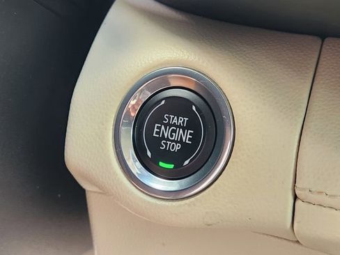 Used 2023 Buick Envision Essence image 20