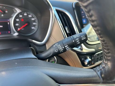 Used 2022 Chevrolet Equinox Premier image 21