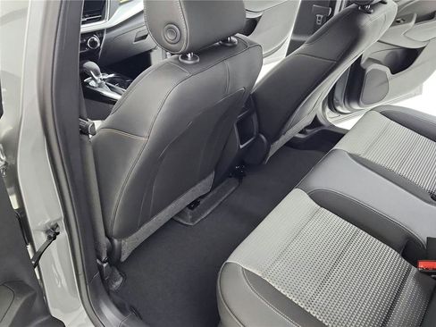 New 2026 Chevrolet Trax LT w/ LT Convenience Package FWD image 16