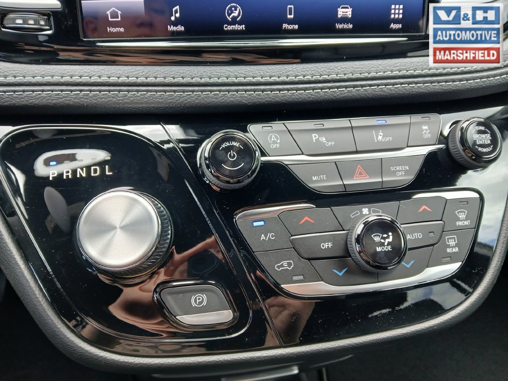 New 2027 Chrysler Pacifica Select FWD image 22
