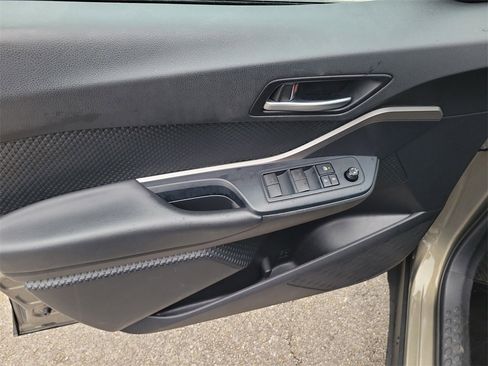 Used 2021 Toyota C-HR LE image 14