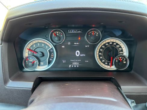 Used 2015 RAM 2500 Laramie w/ Convenience Group image 24