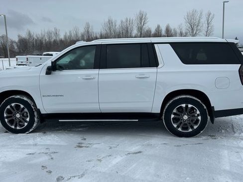 New 2026 Chevrolet Suburban LT w/ Comfort Package image 7