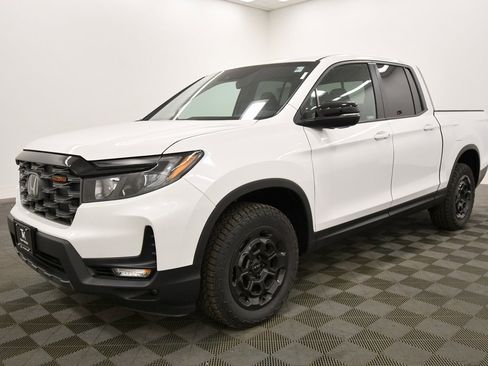 New 2026 Honda Ridgeline TrailSport+ image 2