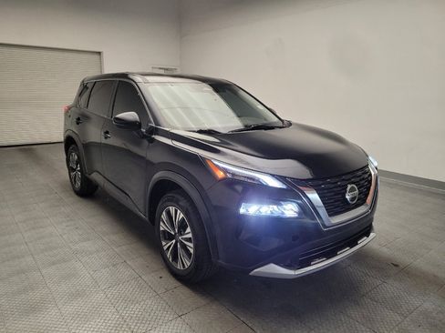 Used 2023 Nissan Rogue SV FWD image 13
