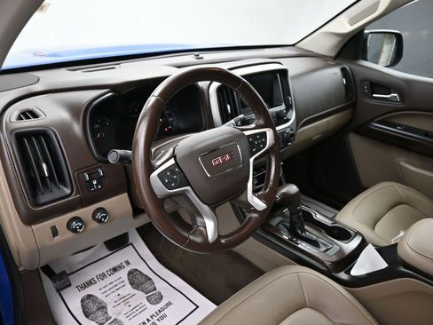 Used 2018 GMC Canyon SLT w/ Driver Alert Package image 11