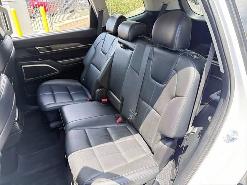 Used 2020 Kia Telluride EX FWD image 25