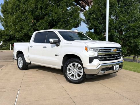Used 2022 Chevrolet Silverado 1500 LTZ w/ Technology Package RWD image 1