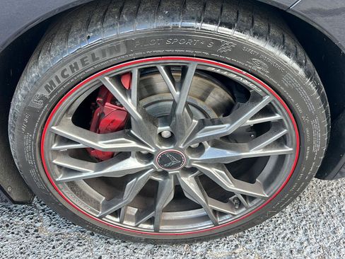 Used 2023 Chevrolet Corvette Stingray Premium Cpe w/ Z51 Performance Package RWD image 36