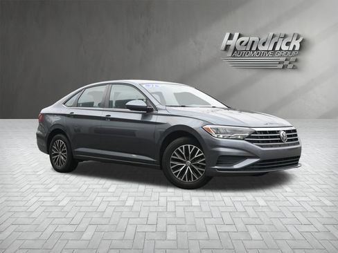 Used 2021 Volkswagen Jetta S image 2