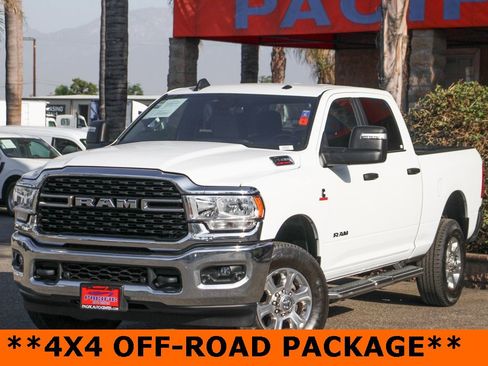 Used 2024 RAM 2500 Big Horn w/ Off Road Package image 4