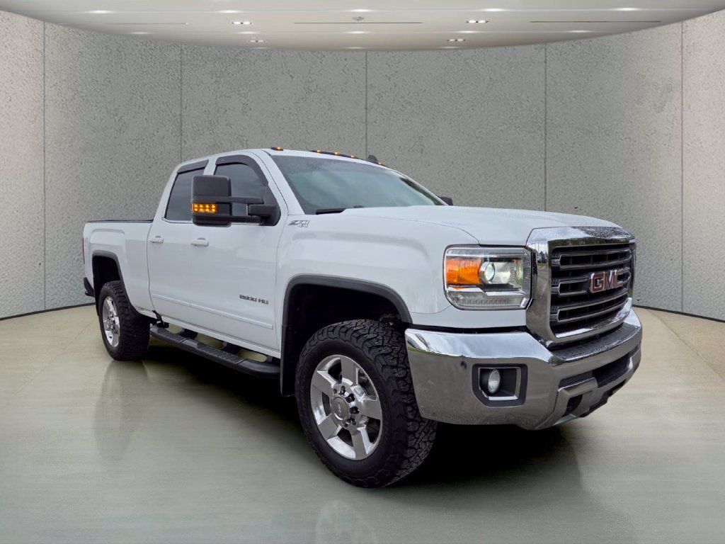 Used 2018 GMC Sierra 2500 SLE w/ HD SLE Preferred Plus Package AWD/4WD image 13