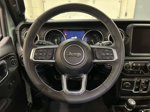 Used 2023 Jeep Wrangler Unlimited Sahara w/ Cold Weather Group image 17