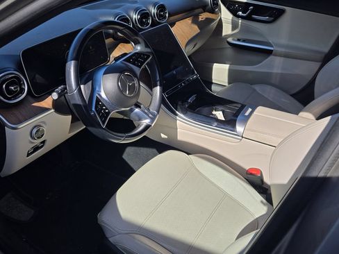 Used 2023 Mercedes-Benz C 300 Sedan image 9