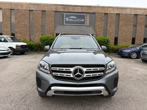 Used 2017 Mercedes-Benz GLS 450 4MATIC image 2