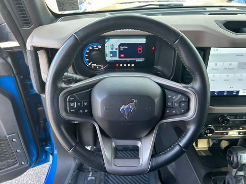 Used 2023 Ford Bronco Wildtrak image 21