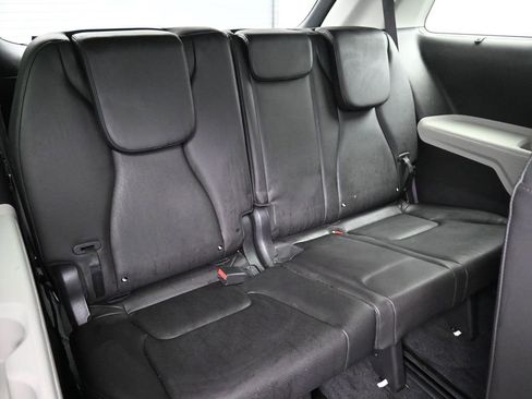 Certified 2024 Kia Carnival SX image 24