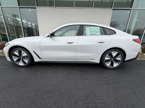 Used 2025 BMW i4 xDrive40i w/ Premium Package image 2