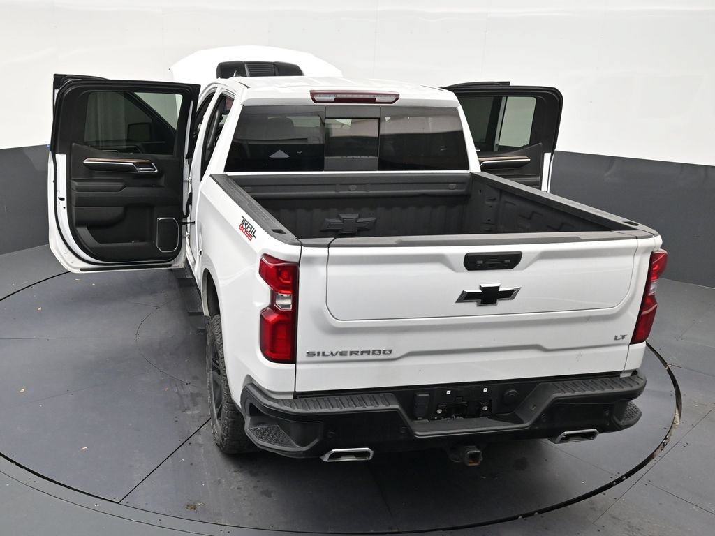 Used 2023 Chevrolet Silverado 1500 LT Trail Boss w/ LT Trail Boss Premium Package AWD/4WD image 32